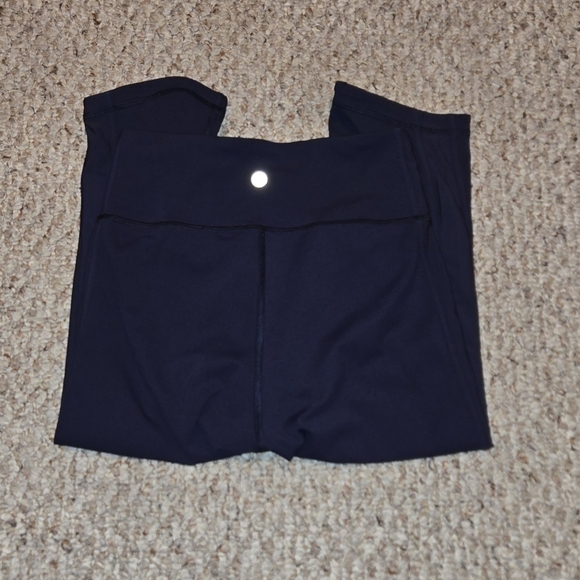 Lululemon Capris Navy Blue Leggings Women's Size 4 - Picture 2 of 6